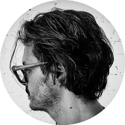 Photo of the artist